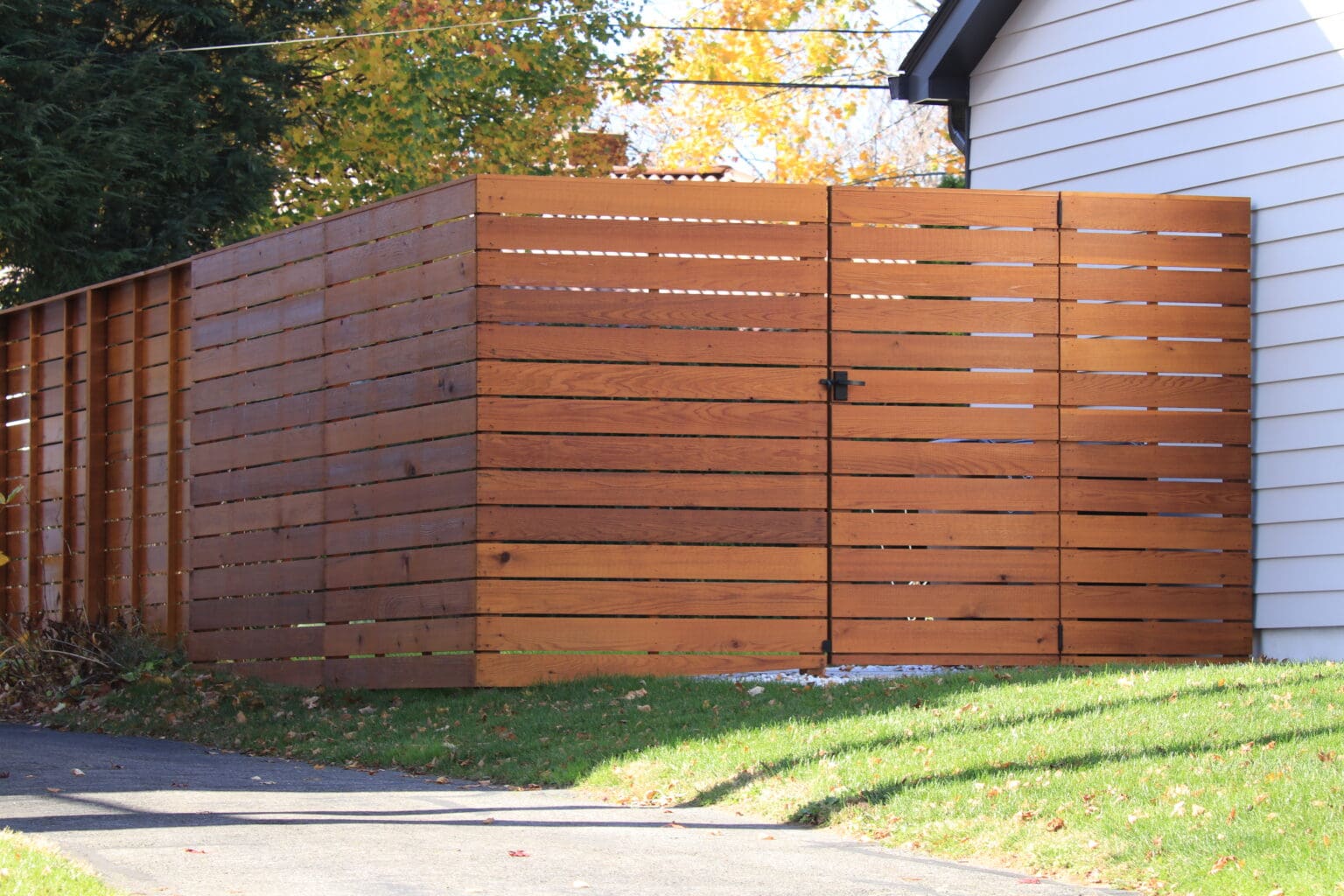 Horizontal Board Fence - Riverside Fence