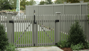 Cellular Vinyl, Riverside Fence